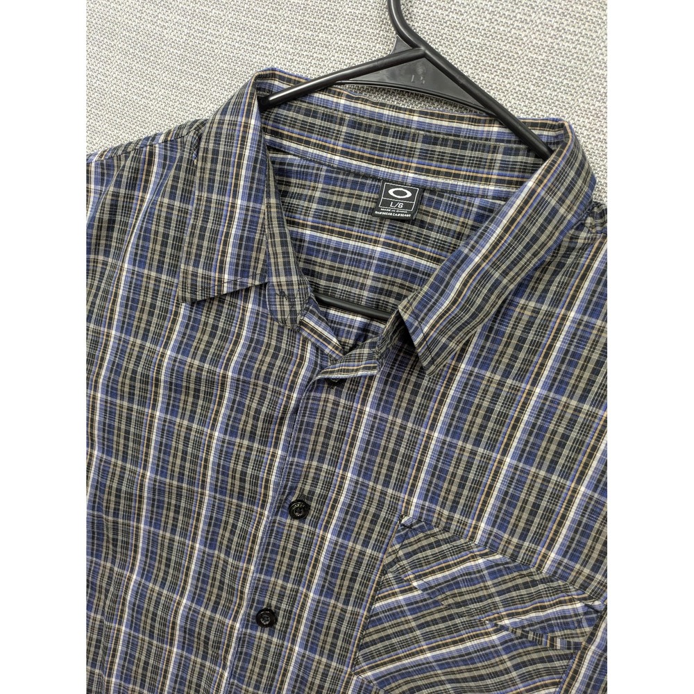 Oakley Shirt Mens Large Blue Plaid Short Sleeve Button Up Casual Outdoor Summer